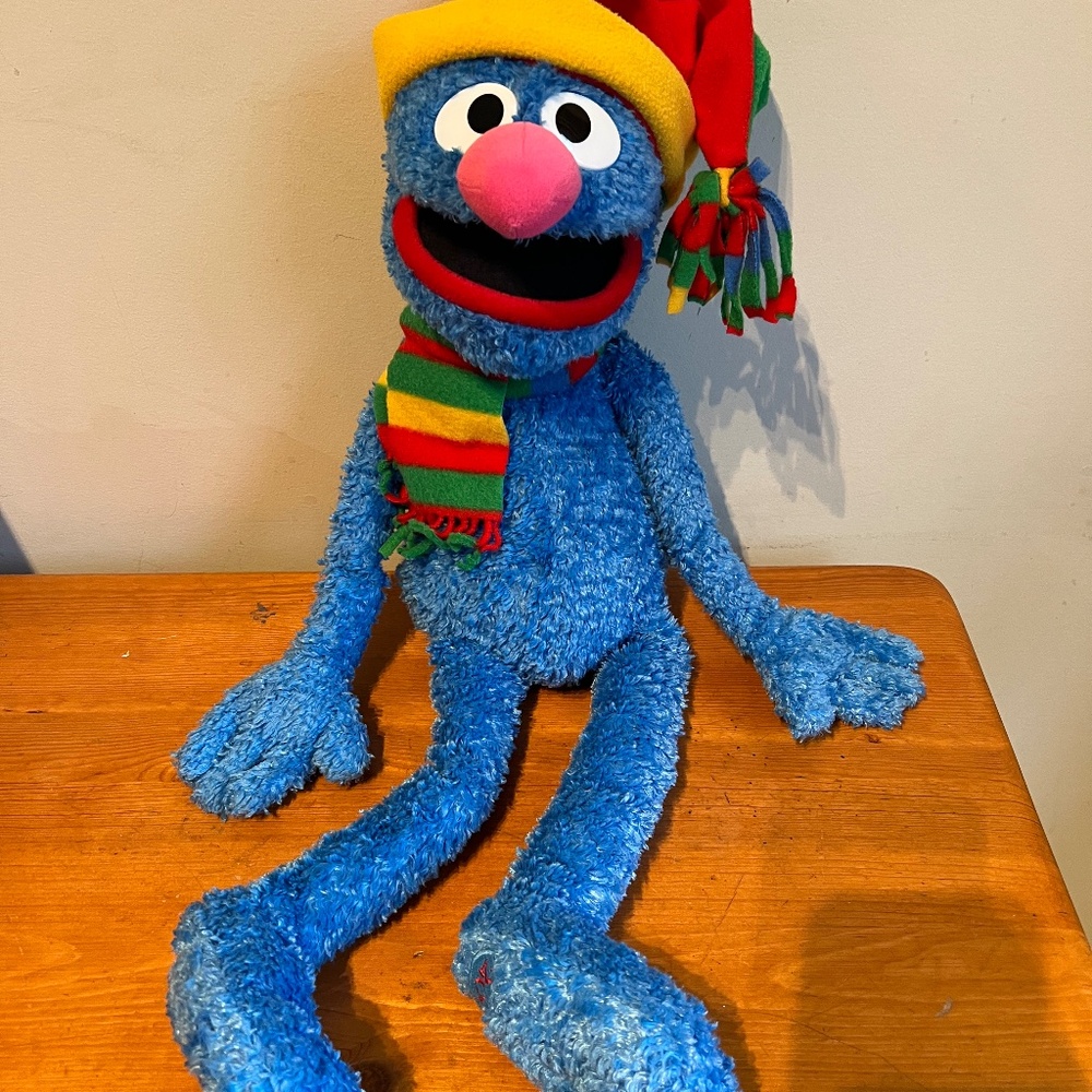 2004 Holiday Macy's Grover